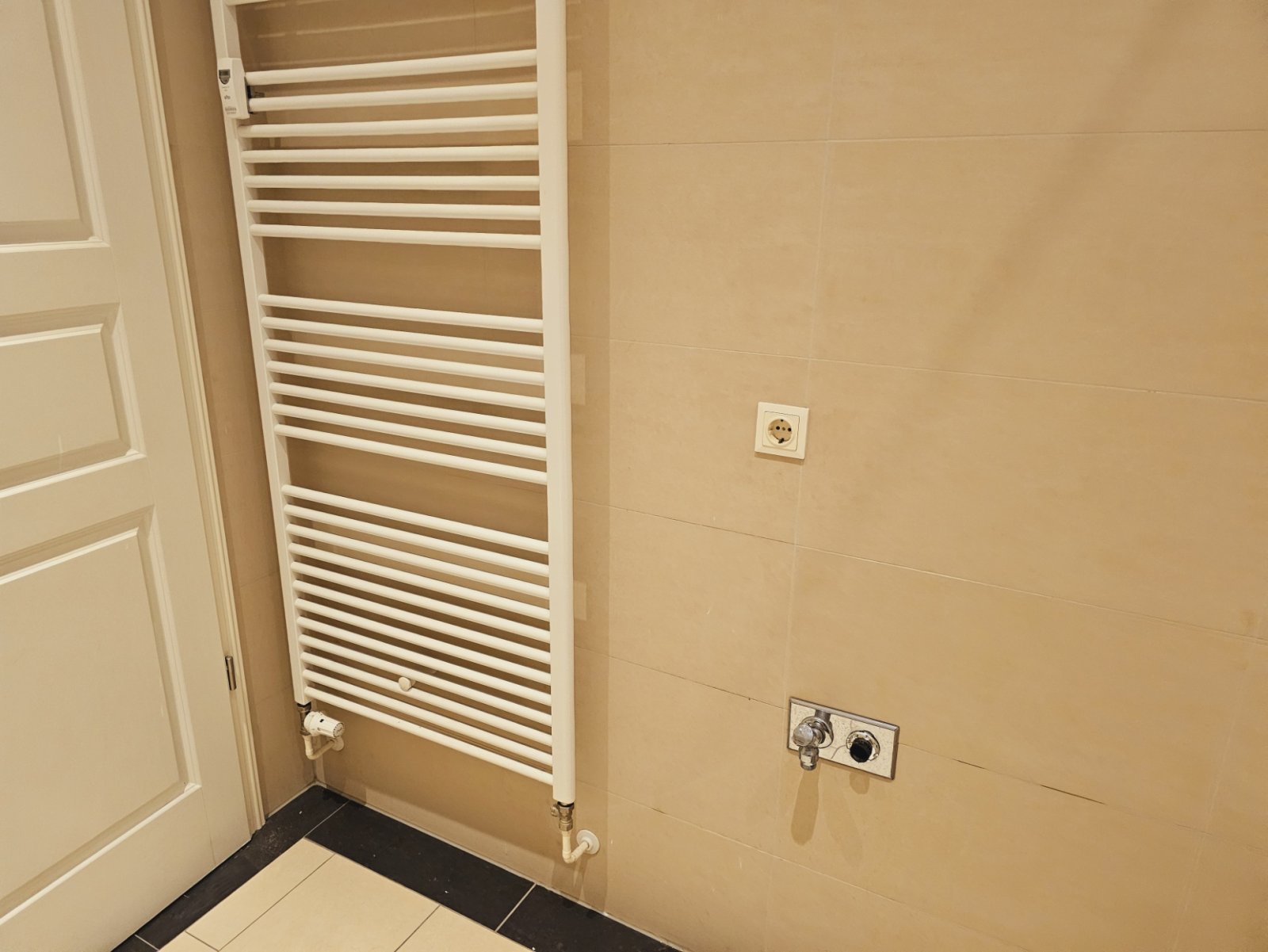 Wohnen im sanierten Altbau mit eigener Terrasse