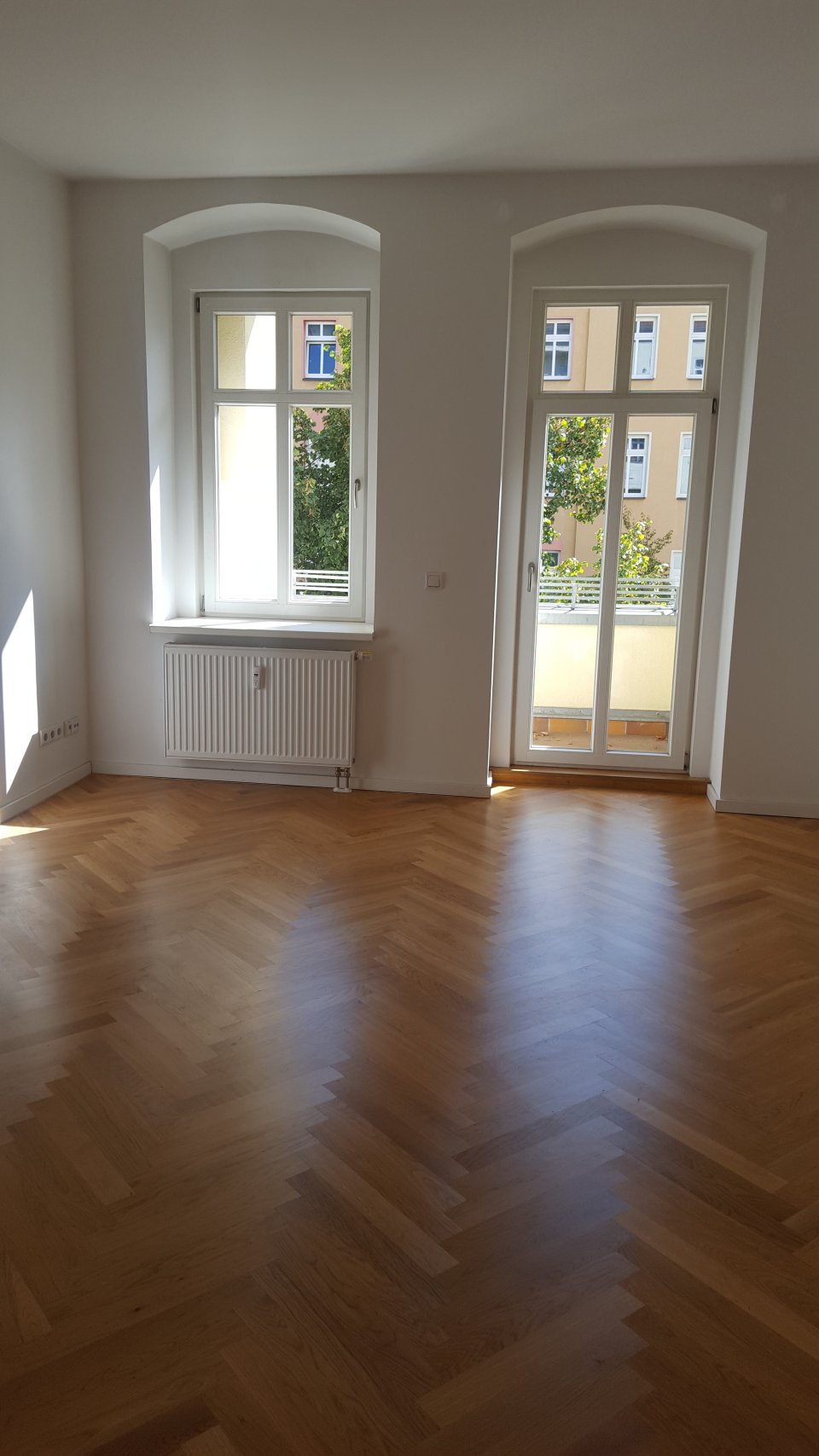 Wohnraum / Balkonzugang Wohnraum / Balkonzugang