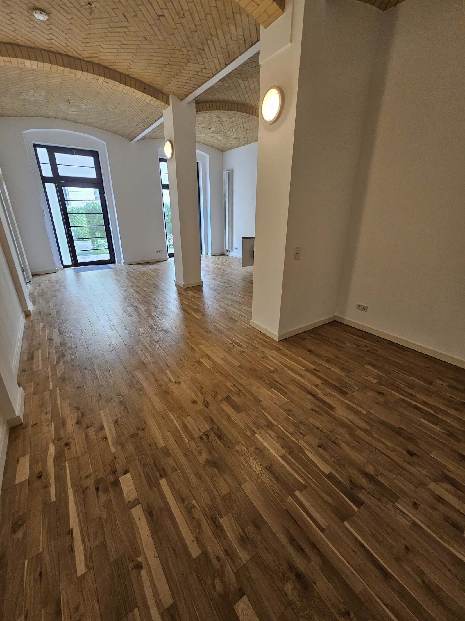 Wohnraum Blick zum Eingang Wohnraum Blick zum Eingang